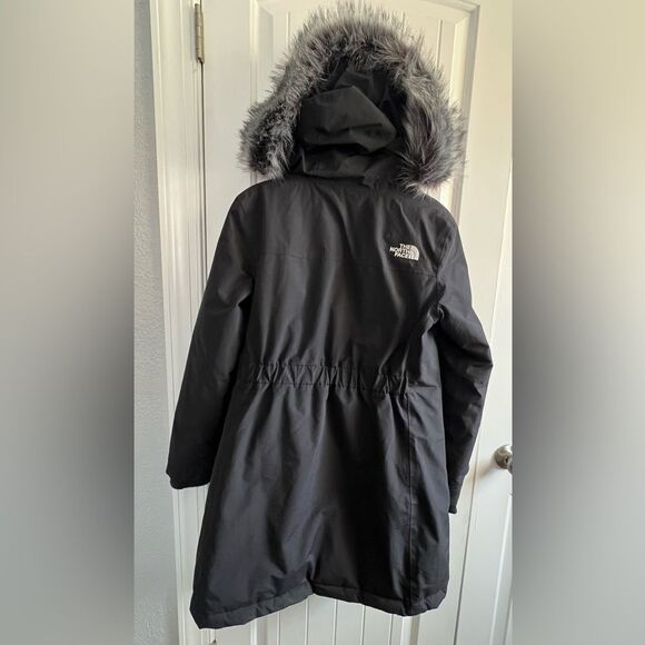 The North Face Women’s Parka Black - Picture 8 of 16